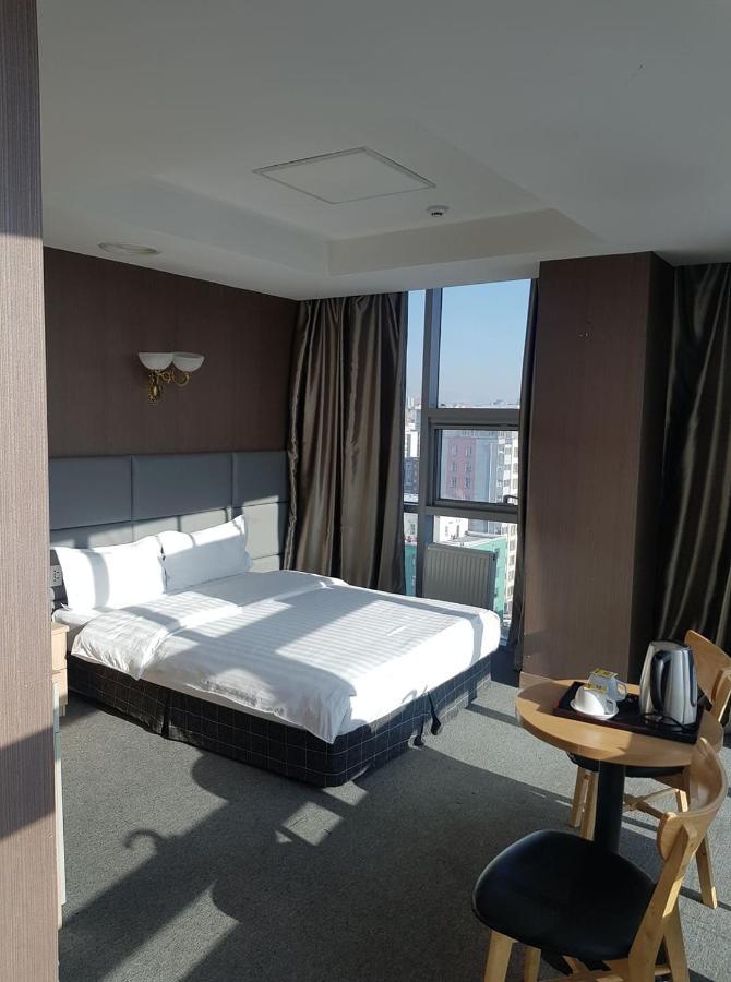 J Hotel Ulaanbaatar Exterior photo