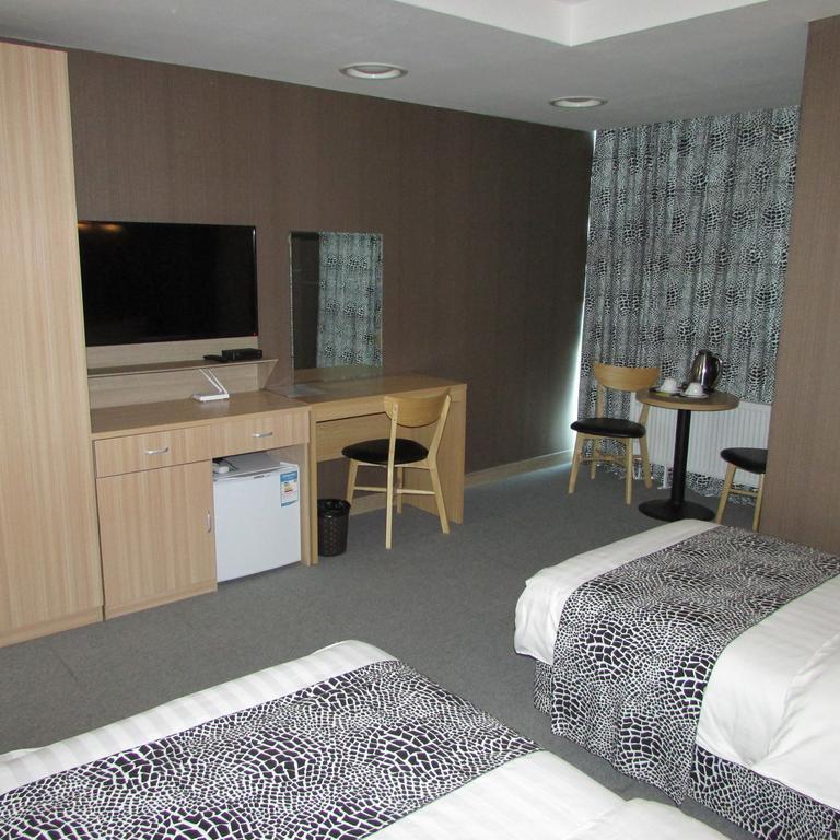J Hotel Ulaanbaatar Exterior photo